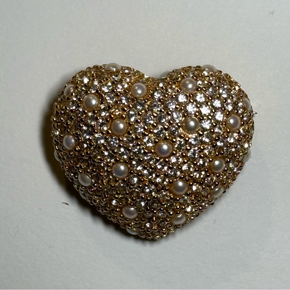 Vintage CHRISTIAN DIOR Gold Plated Crystal and Pearl Heart Brooch